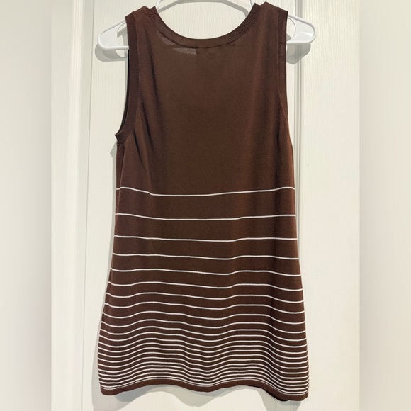 Tommy Bahama Brown Knit Top - Picture 2 of 4